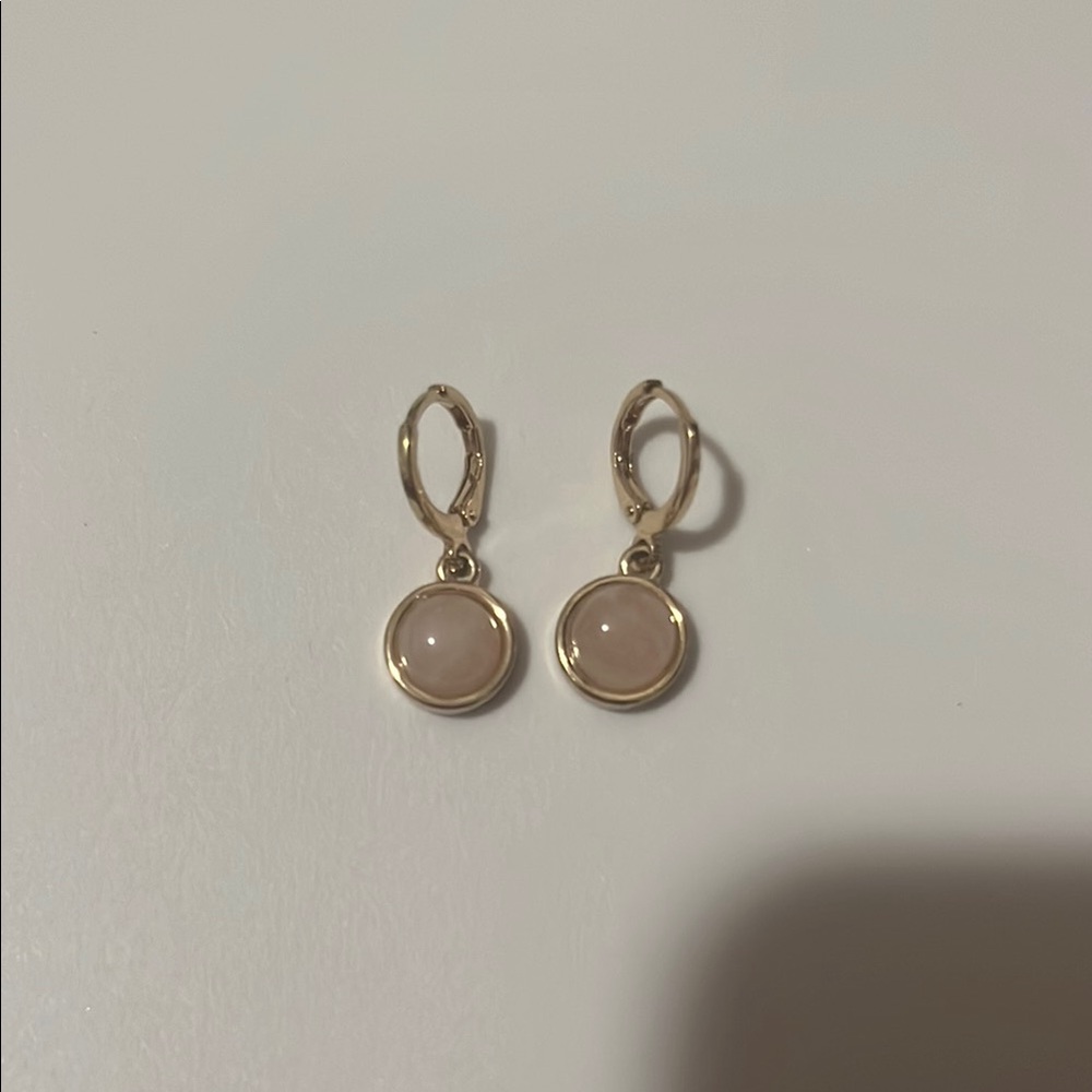 Elegant Gold and Cream Earrings